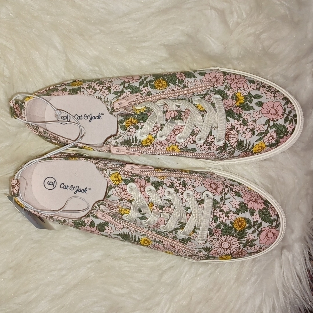 CAT & JACK SLIP ON SNEAKERS - Picture 13 of 16